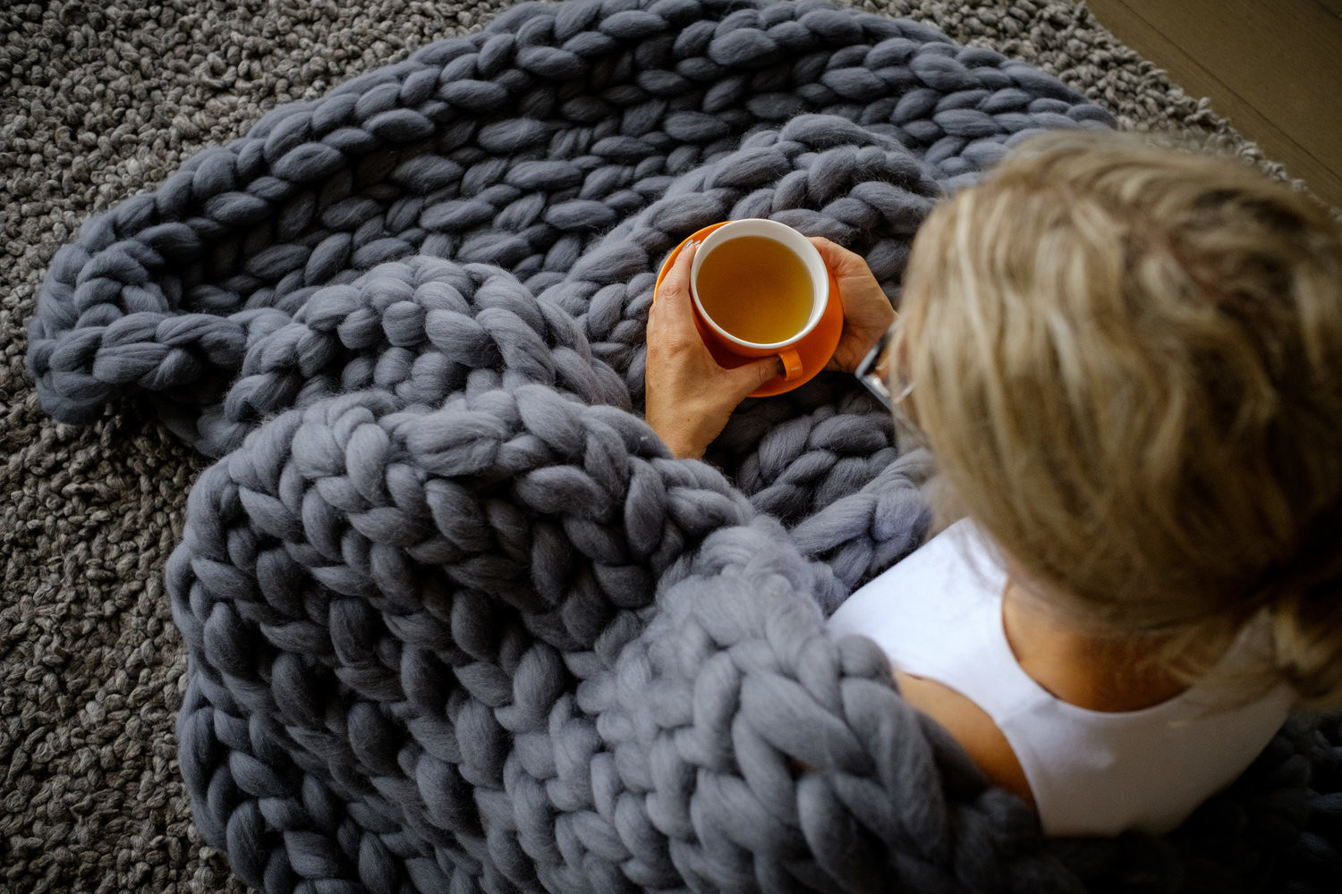 Trends You Need To Know About Arm Knitting Yarn