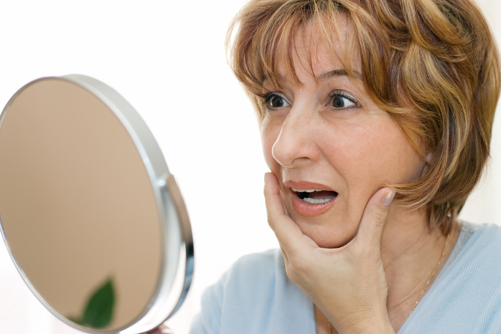 5 Tips To Reduce Signs Of Aging Around The Eyes